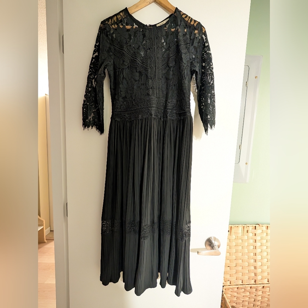 NWOT Black Lace Pleated Midi Goth Dress